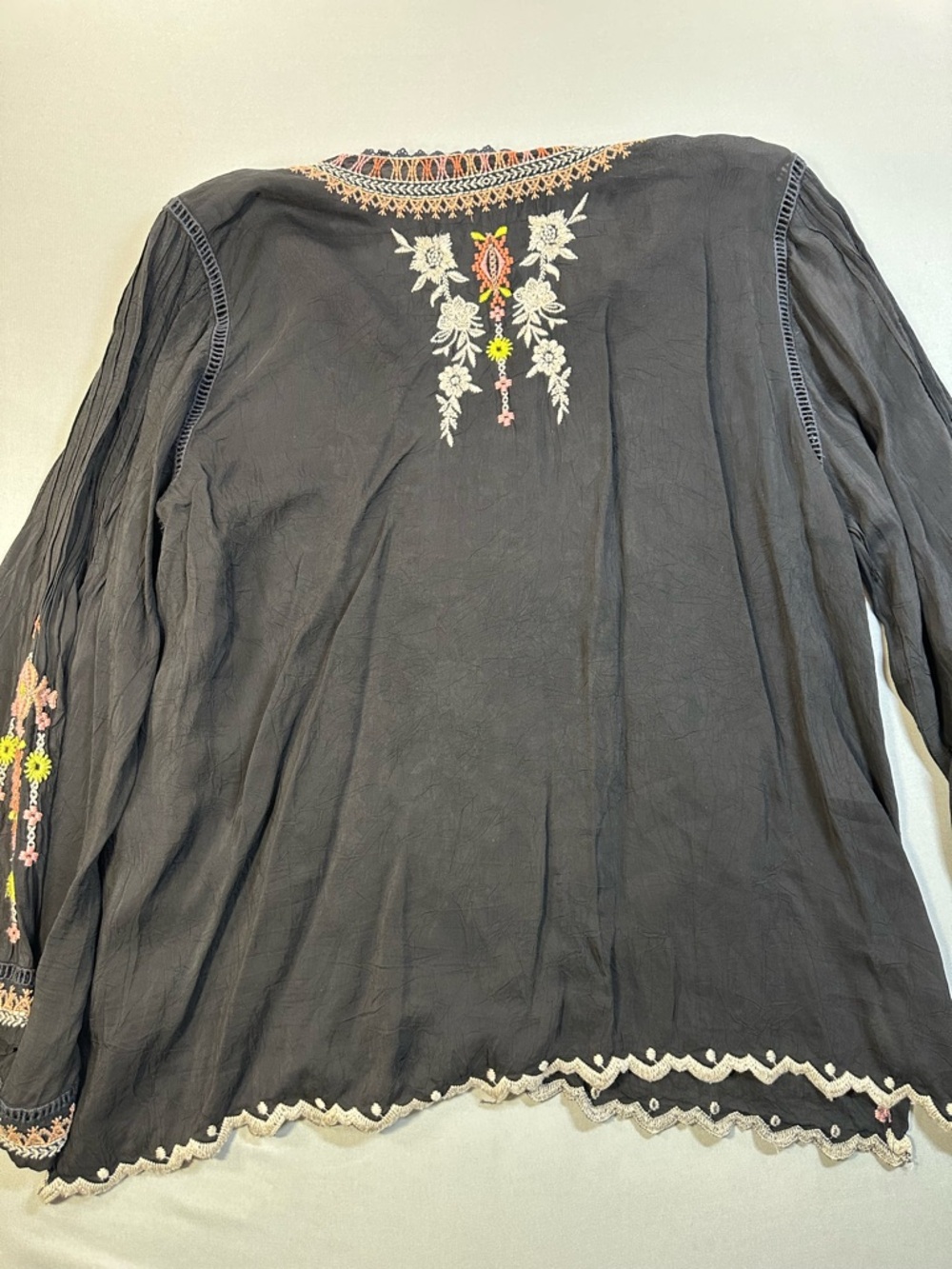 Johnny Was Embroidered Floral Tunic Blouse, Bell Sleeves - Womens XL - Picture 13 of 16